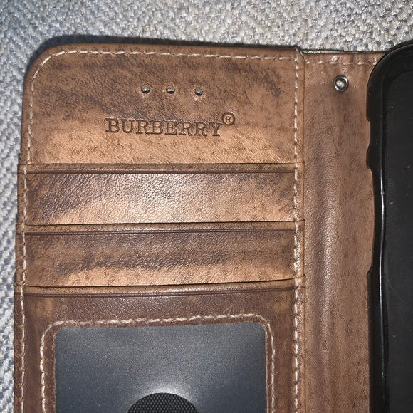 Burberry IPhone 7 Case - Picture 3 of 4